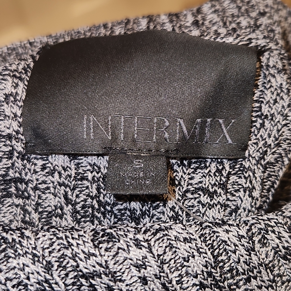 Intermix Mckenna Dark Gray Marled Long Sleeve V Neck Knit Mini Dress Size S - Picture 3 of 8